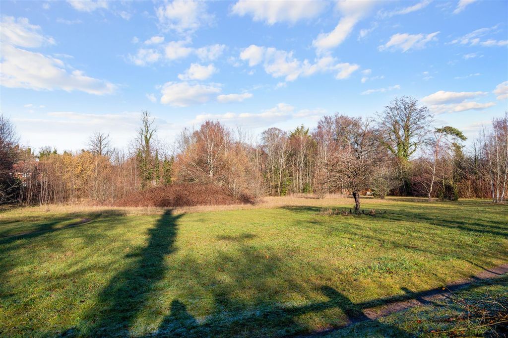 Property photo 3 of 16 Hyde House,  (2).Jpg