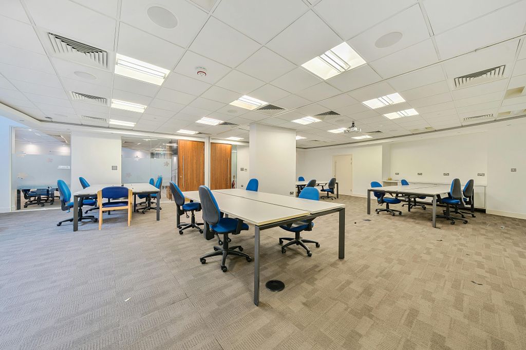 Property photo 1 of 23 13704971768F22B6Ab55Abarw1.Jpg