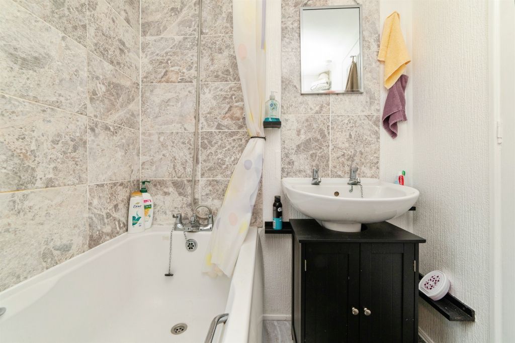 Additional image 9 of 2 bed mobile/park home for saleHillside Park, Limekiln Lane, Baldock SG7