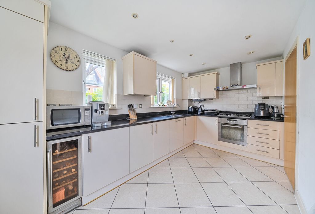 Property photo 2 of 20 1402826-5-69735c7...