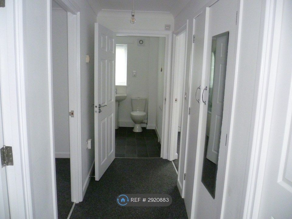 Property photo 3 of 21