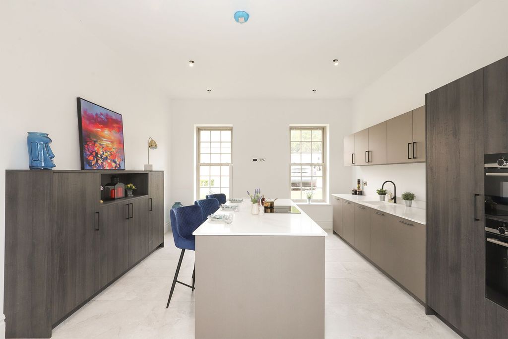 Property photo 2 of 30 Kitchen Dining