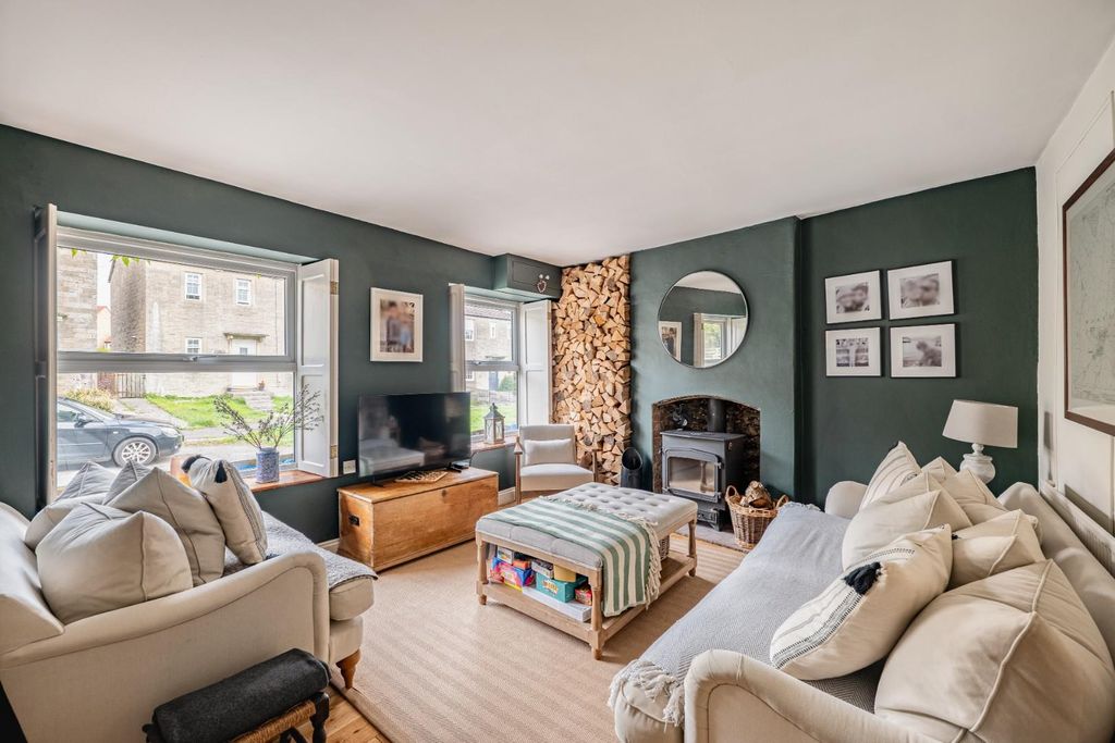 Property photo 2 of 20 Living Room.Jpg