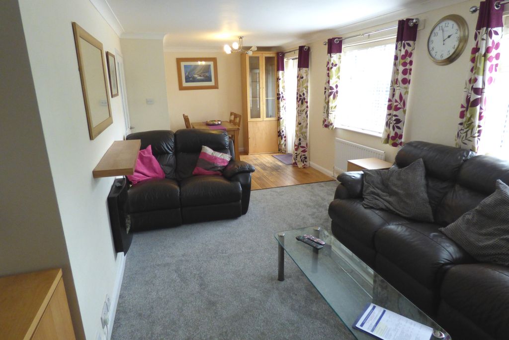 Property photo 3 of 9