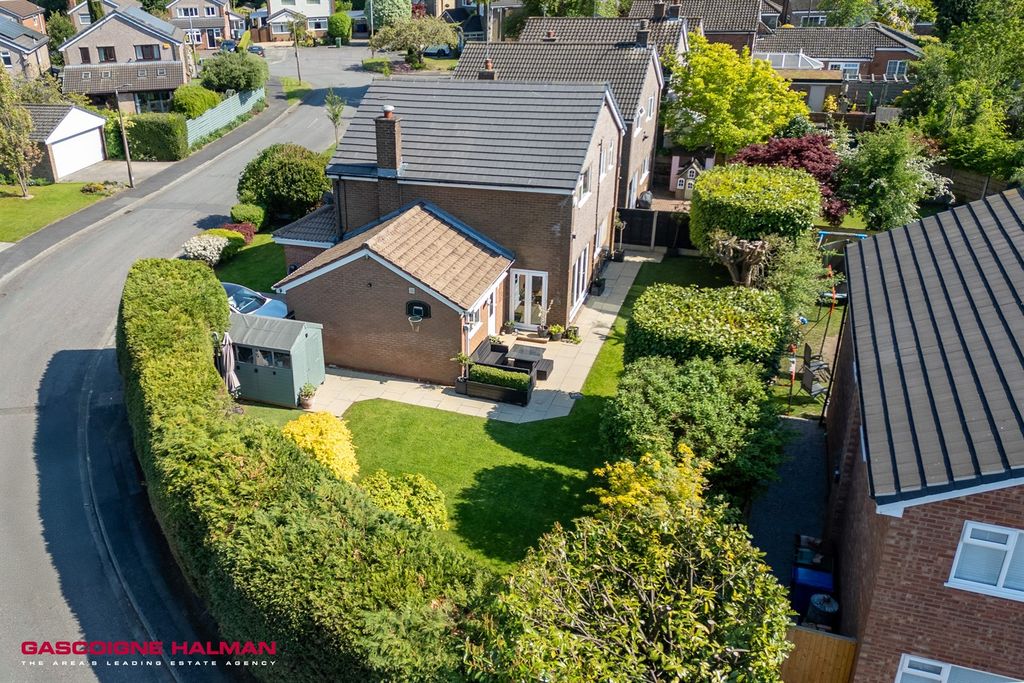 Property photo 2 of 24 Rear Garden