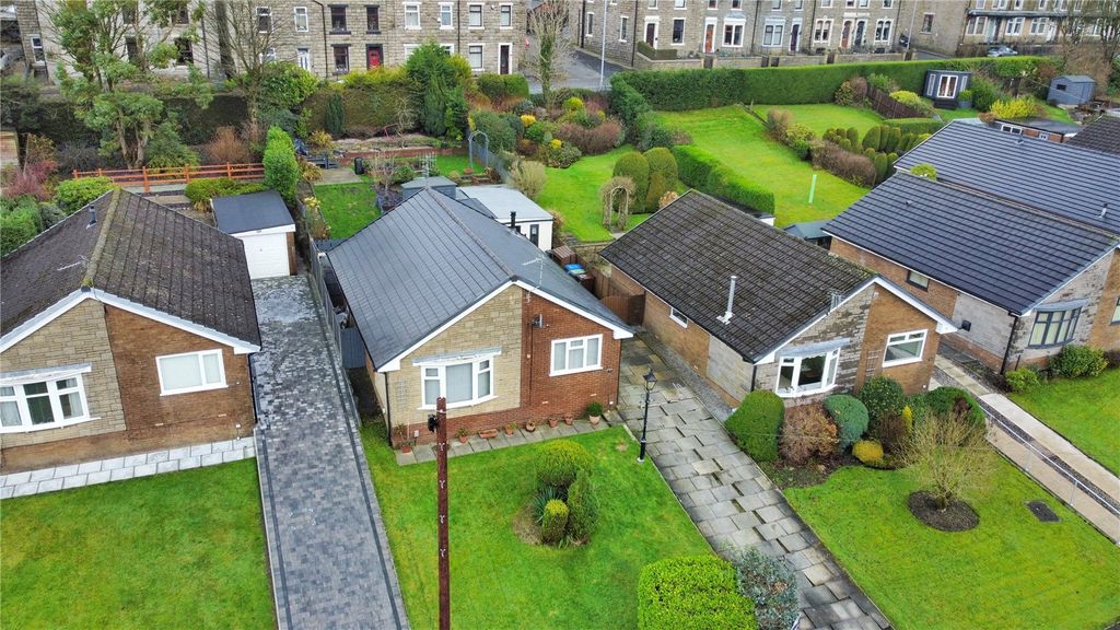 Property photo 1 of 33 Picture No. 48