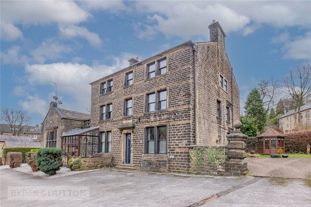 Property photo 1 of 18 Front