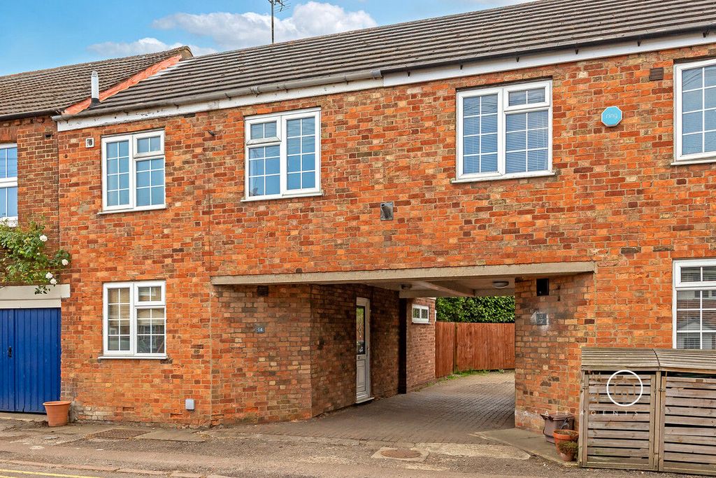 Property photo 1 of 23