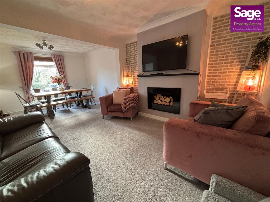 Property photo 3 of 40 Image00056 (1).Jpeg