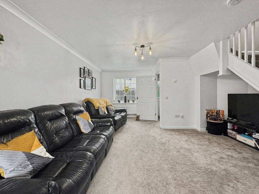 Property photo 3 of 23