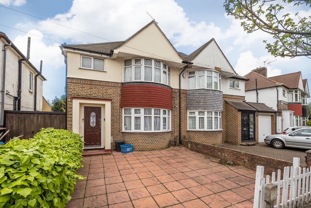 Property photo 1 of 8 127-Argyle-Road-0006