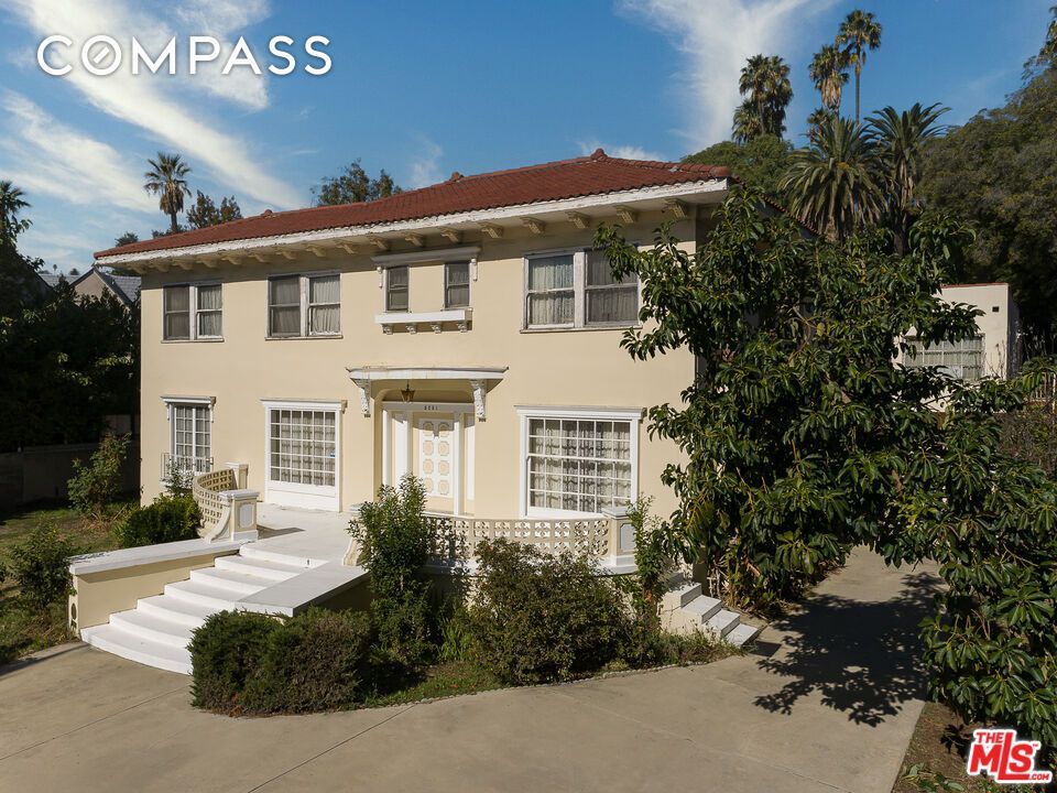 Property photo 1 of 30