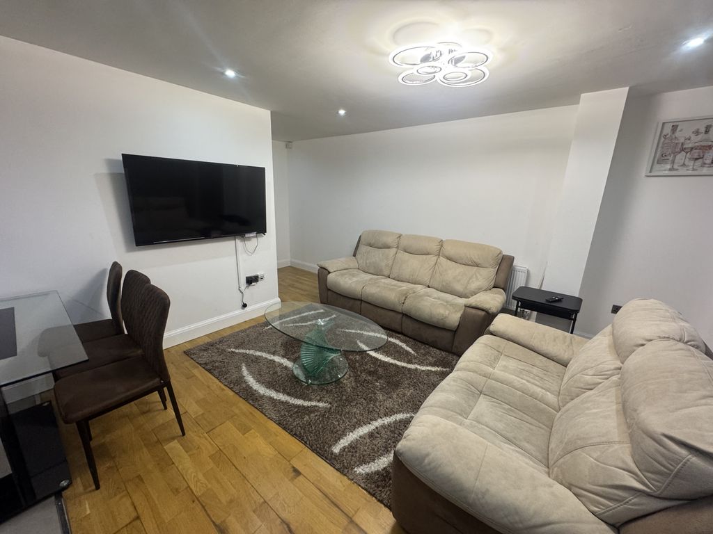 Property photo 2 of 13 Gallery