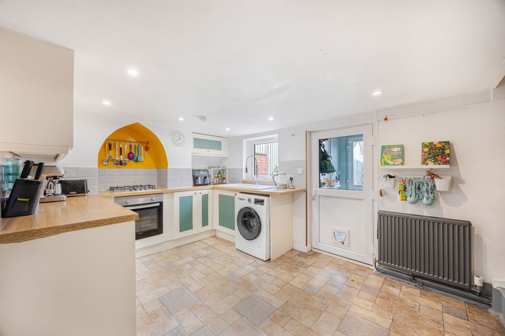 Property photo 2 of 25 4_77389.Jpg