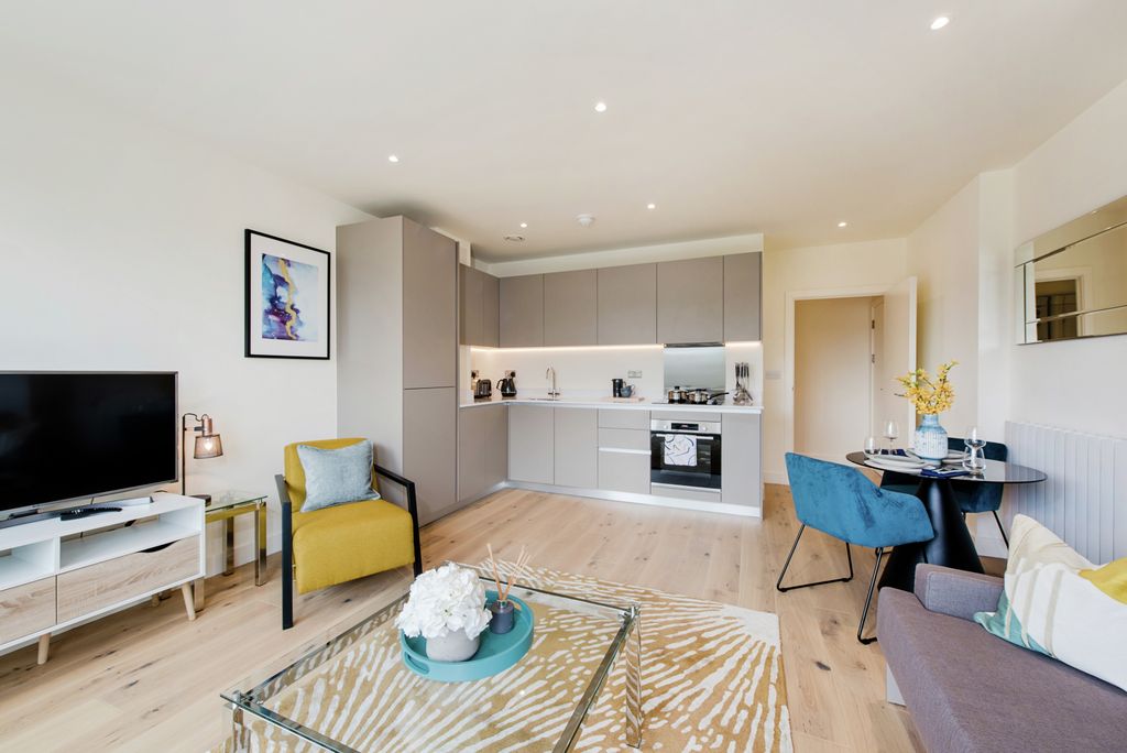 Property photo 1 of 14 Studio Flat For Sale