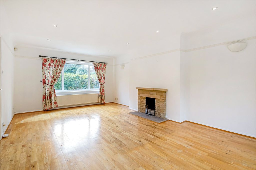 Property photo 3 of 12 Picture No. 03
