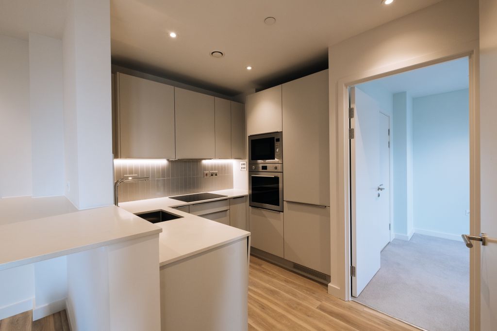 Property photo 3 of 23