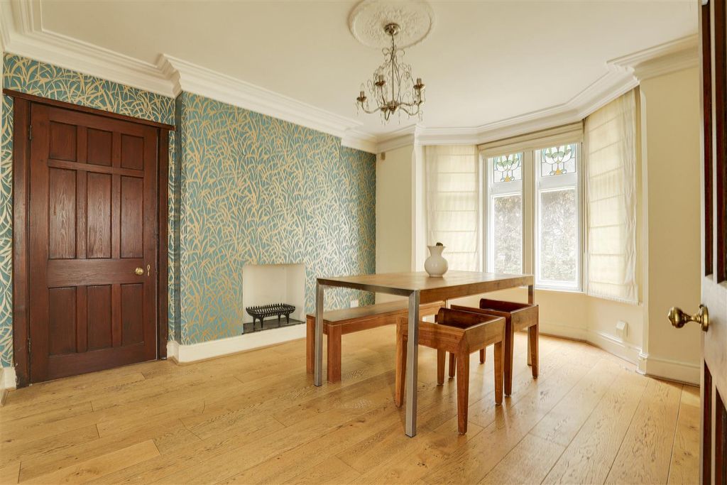 Property photo 2 of 17 06.Jpg