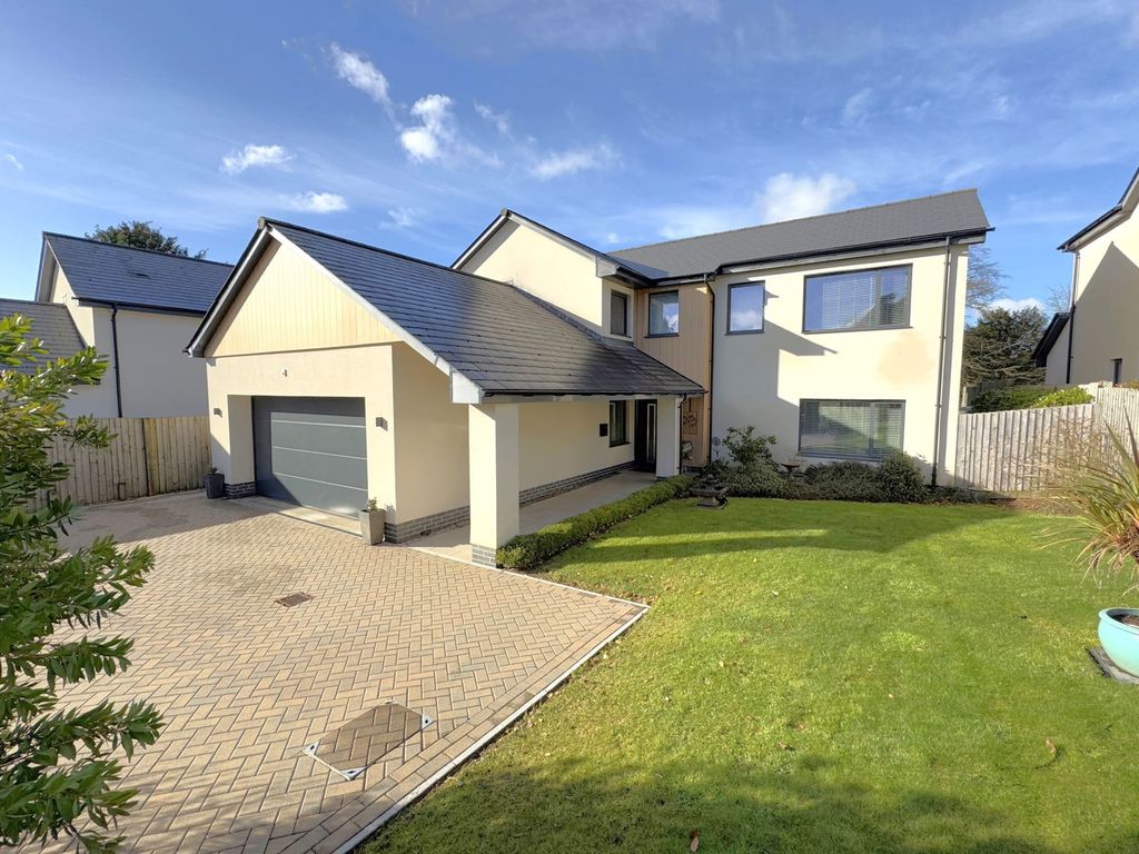 Property photo 1 of 24