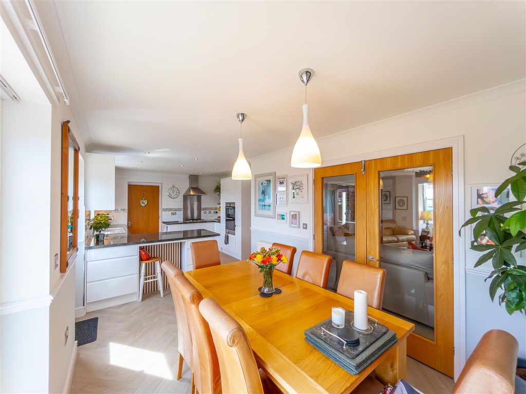 Property photo 3 of 35 39 Hellis Wartha, Helston-04.Jpg