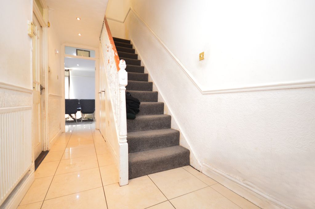 Property photo 2 of 9 Dsc 0310