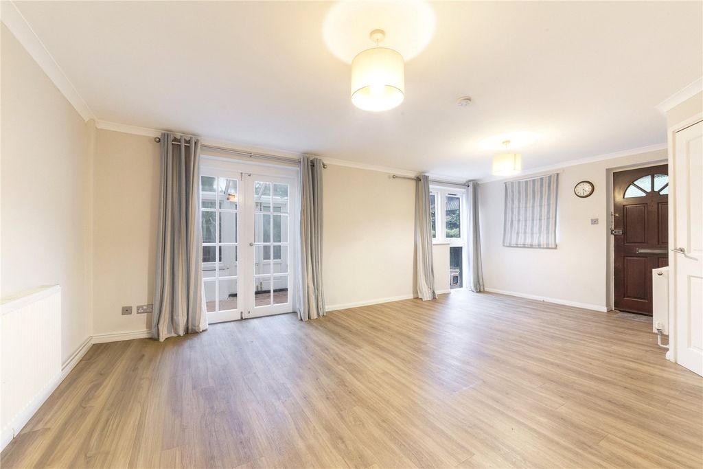 Property photo 3 of 14 Picture No. 08