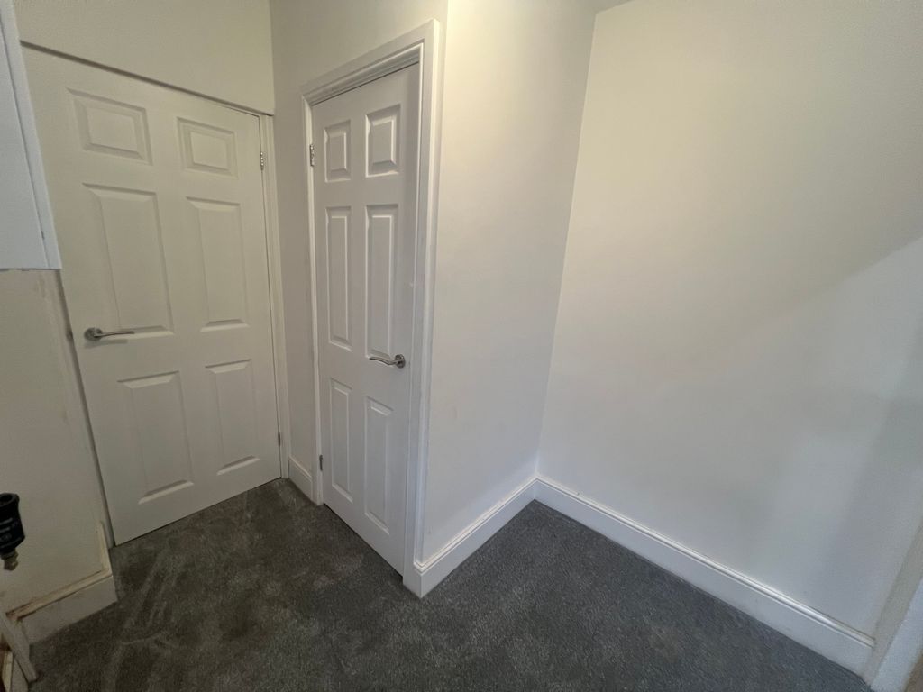 Property photo 3 of 5 Image