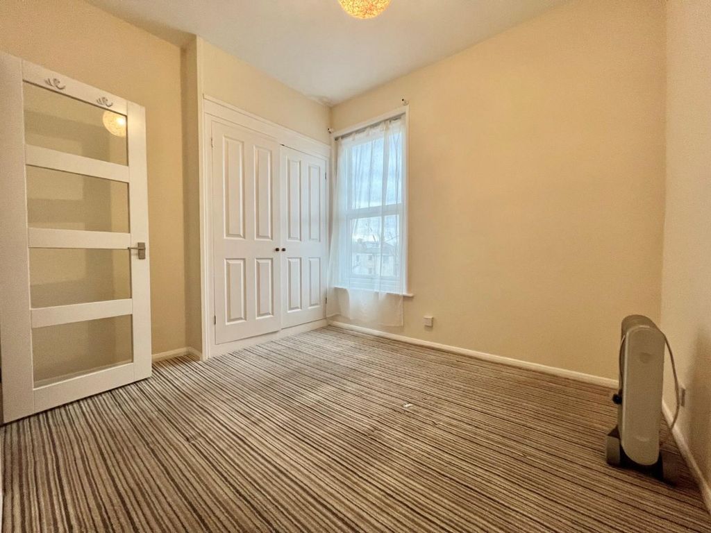 Property photo 3 of 6 5.Jpg