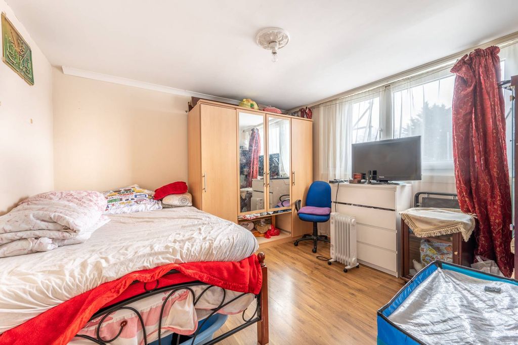Property photo 3 of 7