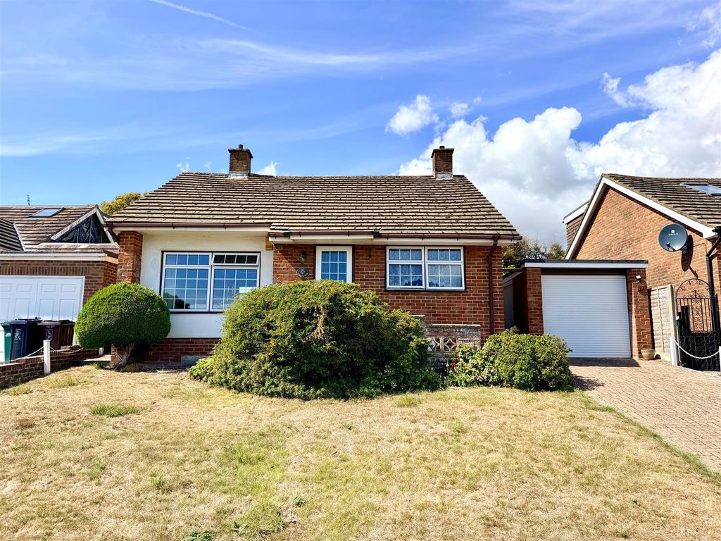 Property photo 1 of 14 Warenne Road 10.Jpg