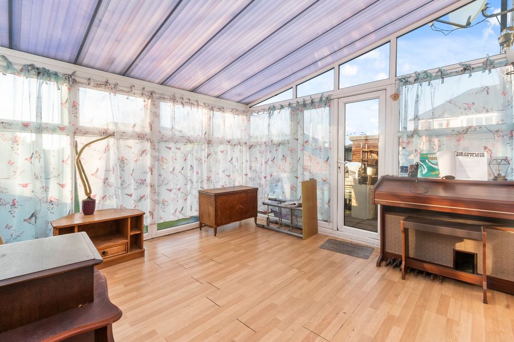 Property photo 3 of 24