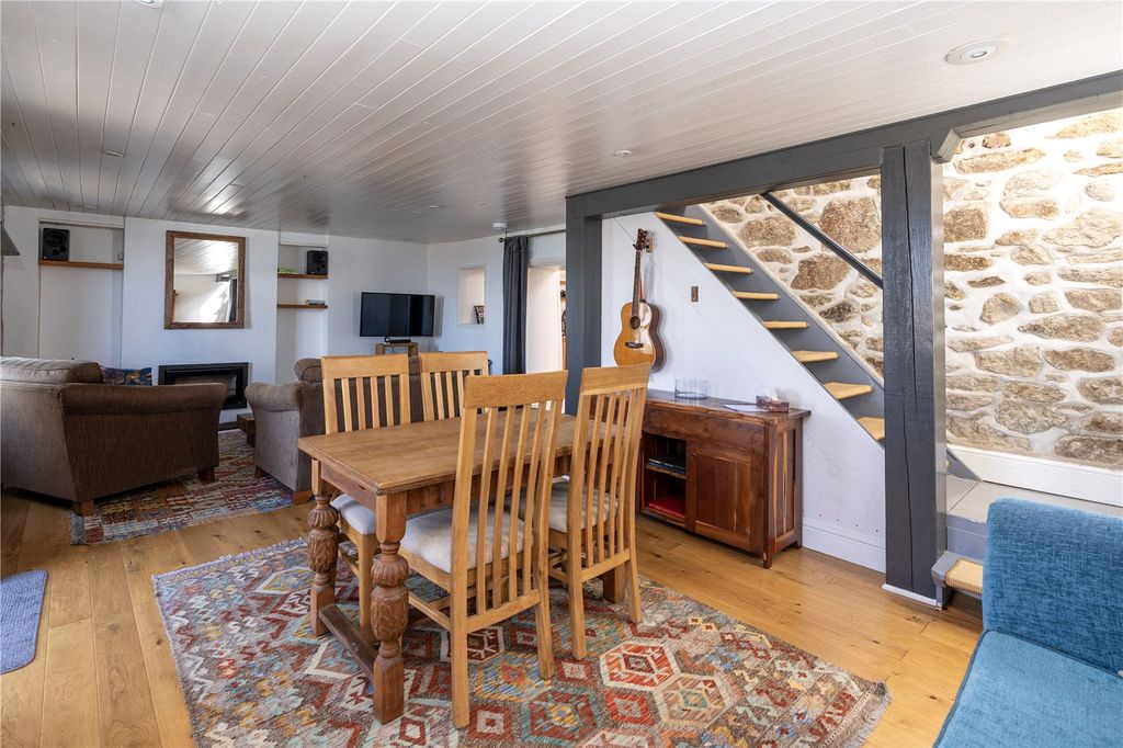 Property photo 3 of 30 Picture No. 14