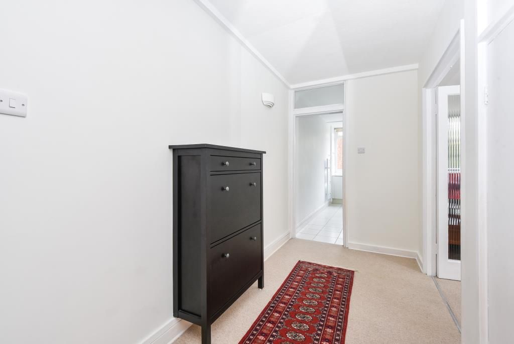 Property photo 3 of 10 Hallway