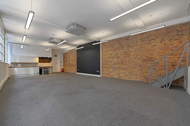 Property photo 2 of 5