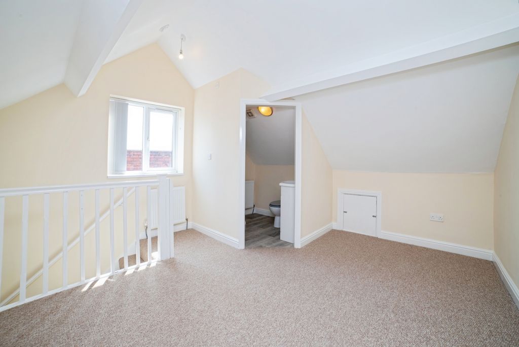 Property photo 2 of 17 Photo
