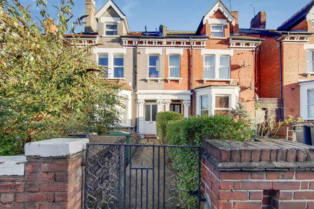 Property photo 2 of 12