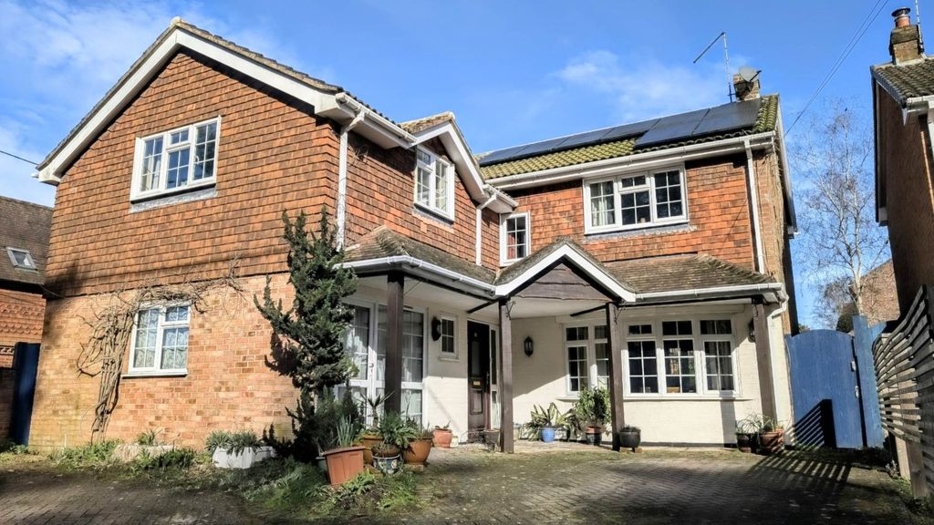 Property photo 1 of 18