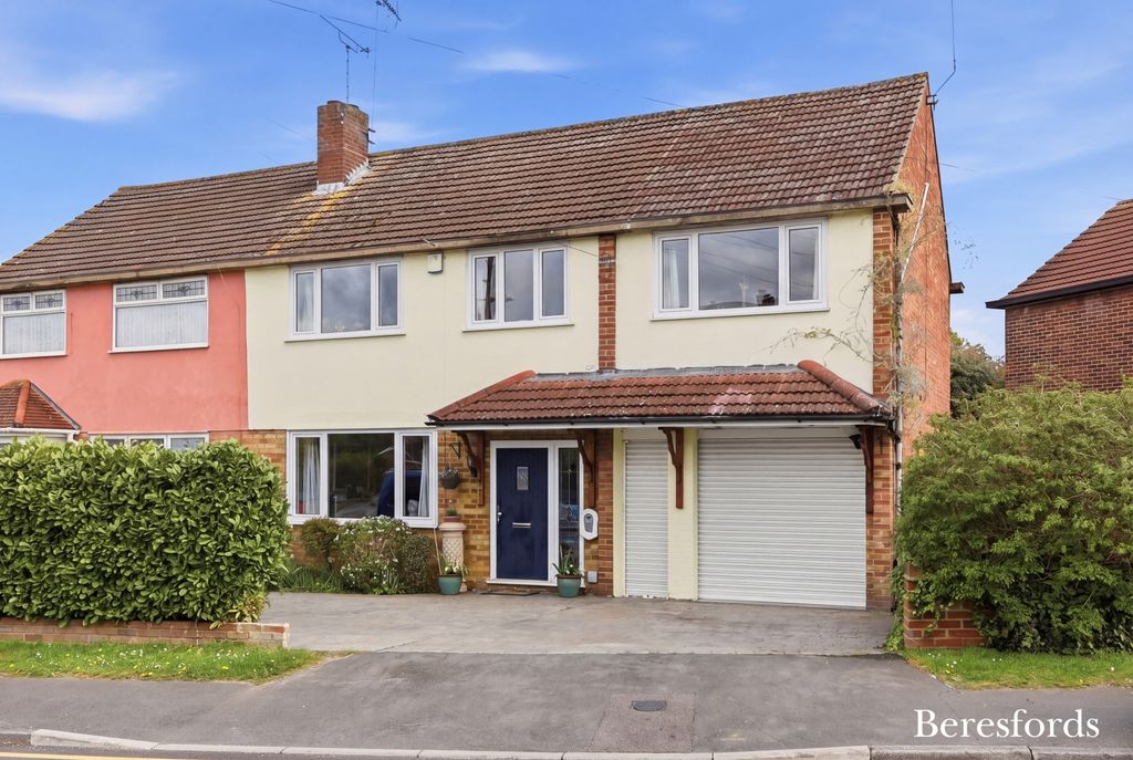 Property photo 1 of 17 Front