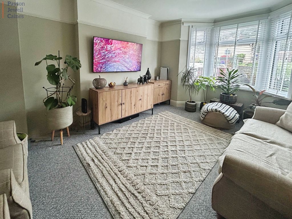 Property photo 2 of 17 Not Specified