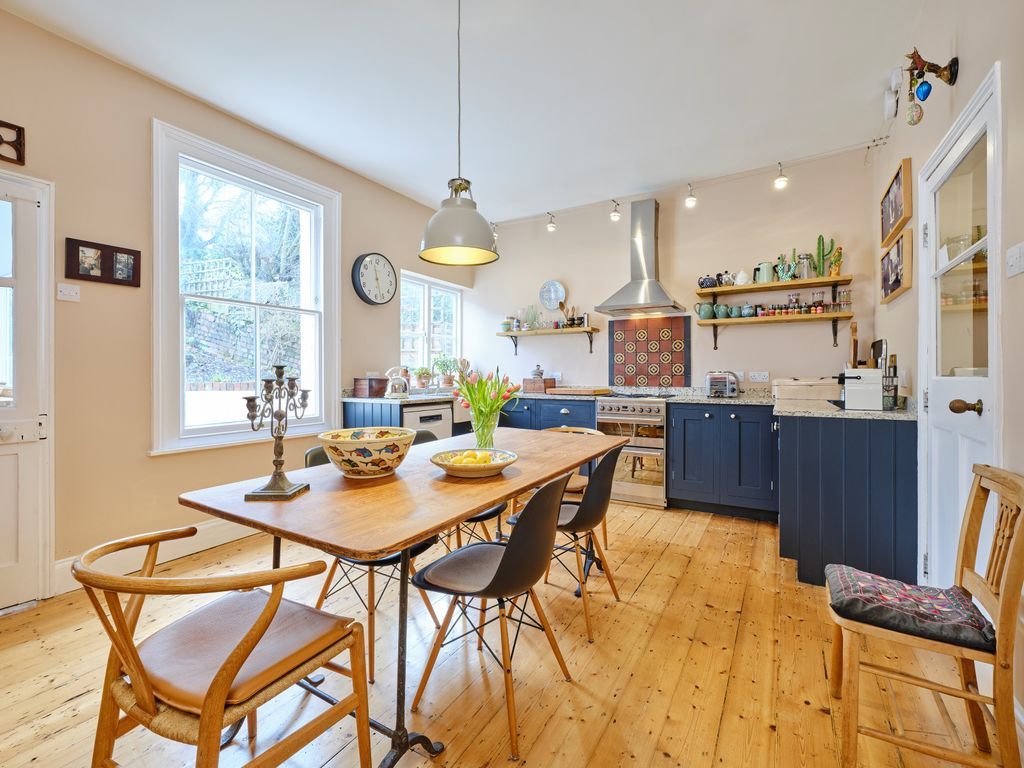 Property photo 2 of 18 Kitchen/Dining Room