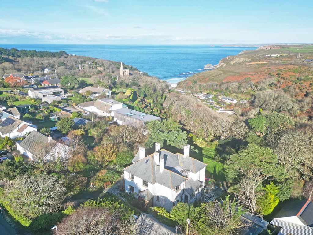 Property photo 3 of 12 Photo 3