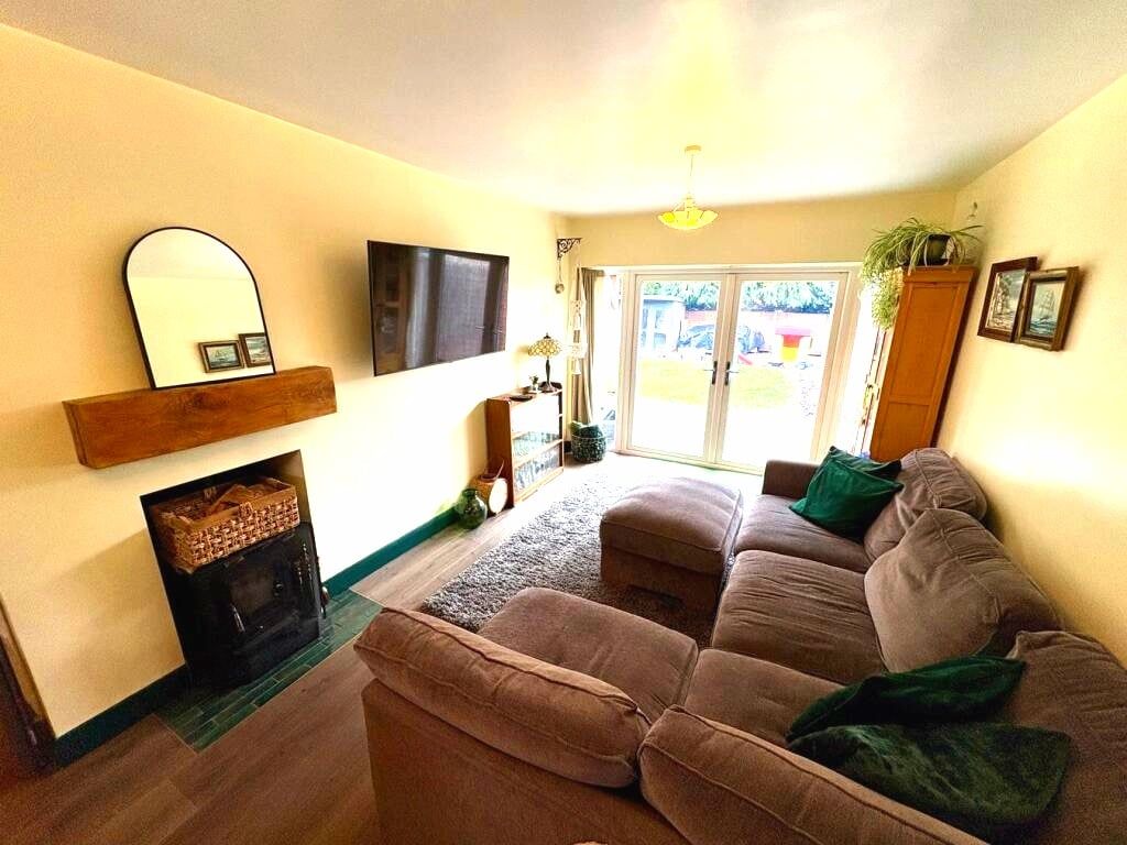 Property photo 2 of 16