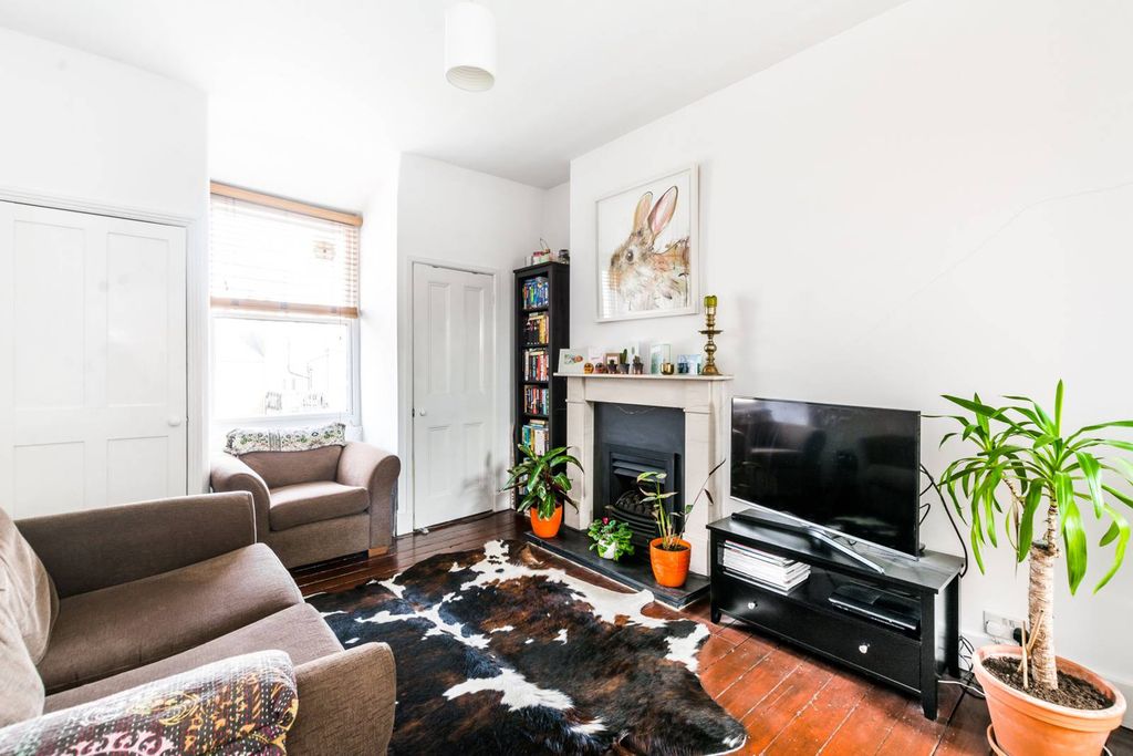 Property photo 1 of 4