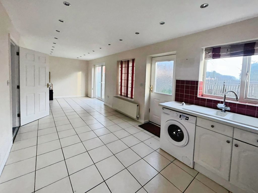 Property photo 3 of 20 Picture No. 19