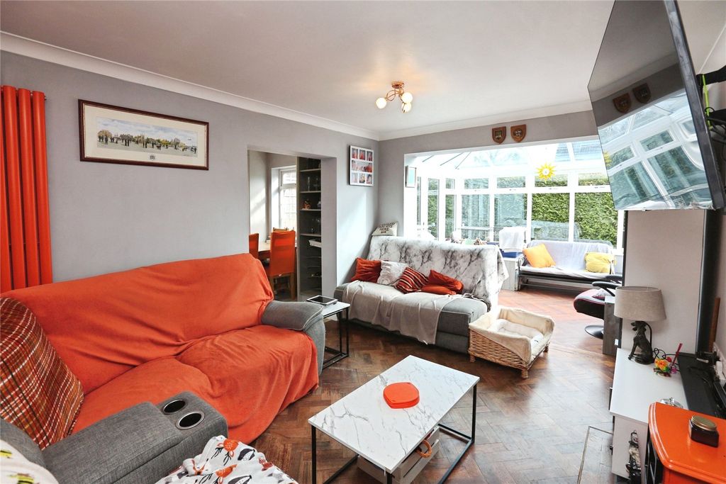 Property photo 2 of 18 Picture No. 05