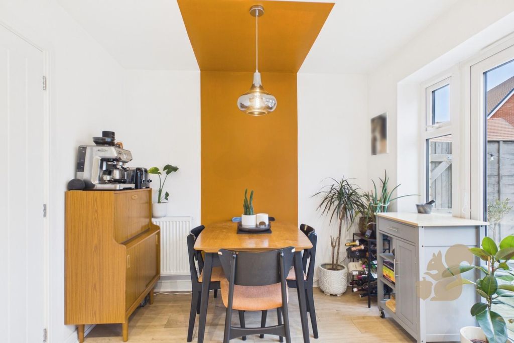 Property photo 3 of 15 Cam01814G0-Pr0076-Still011.Jpg