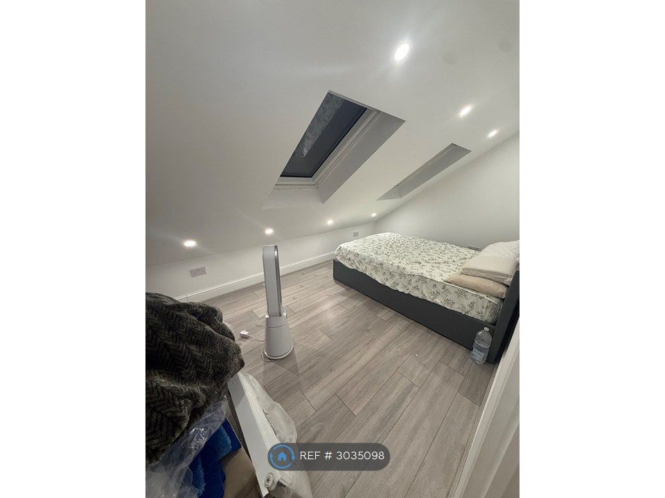 Property photo 1 of 3