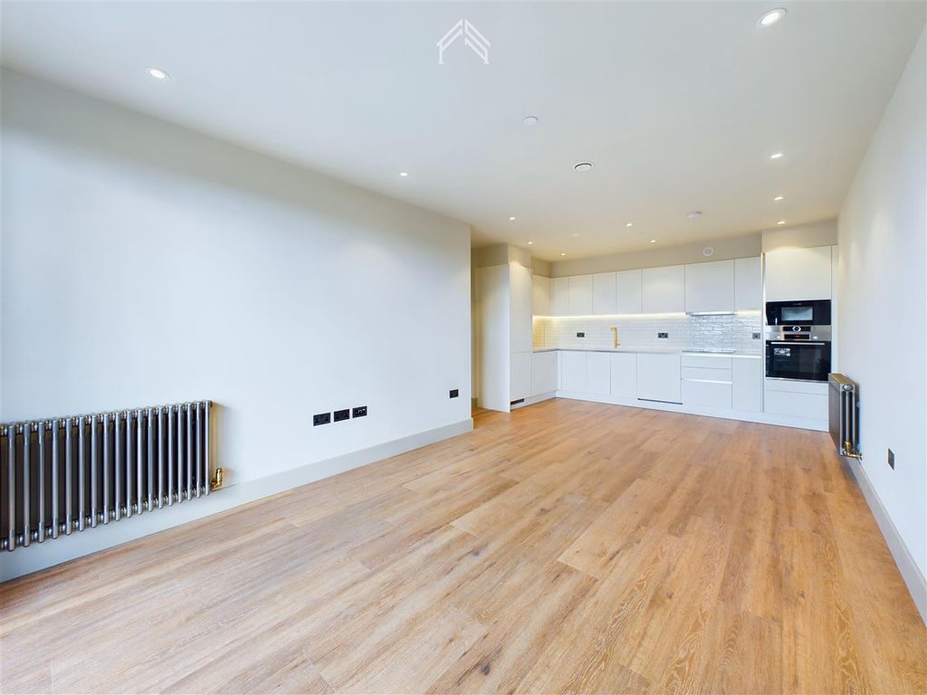 Property photo 1 of 16 Cam02700G0-Pr0127-Still007.Jpg