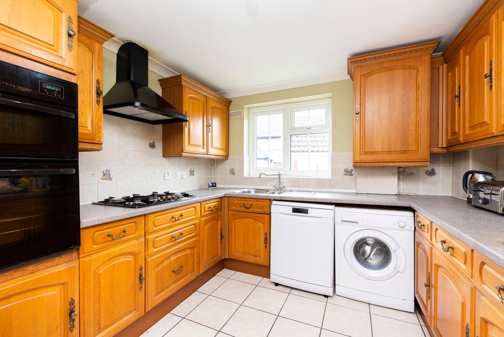 Property photo 2 of 9