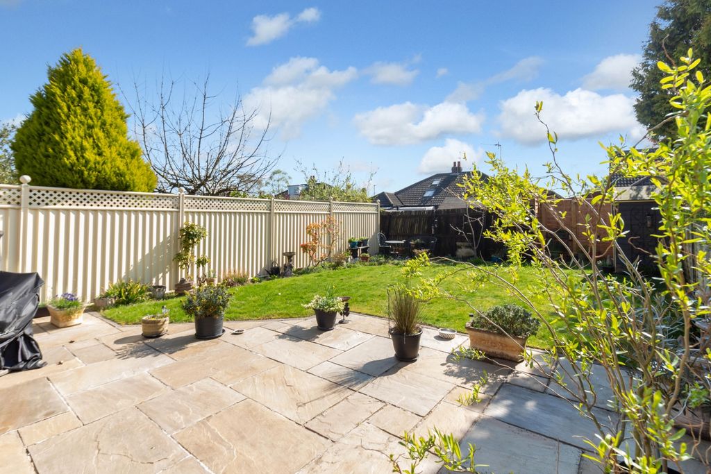 Property photo 3 of 12 Img_1268